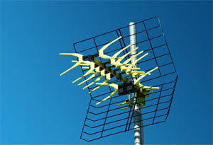 Комплект ЭфирA (Антенна активная LD для DTV-T2, Кабель 10 метров, Кронштейн)